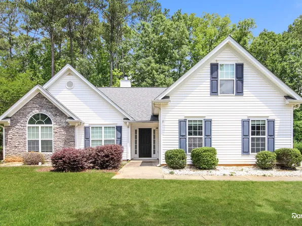 224 Sandstone Dr, Hampton, GA 30228