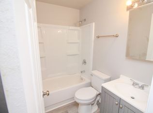 305 S Conklin Ave #6, Sioux Falls, SD 57103