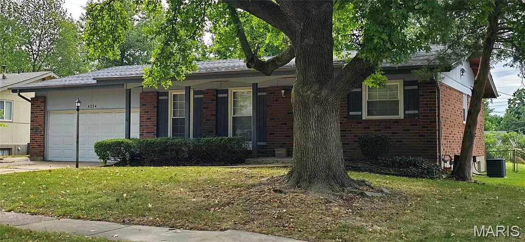 4354 Metarus Dr photo 1