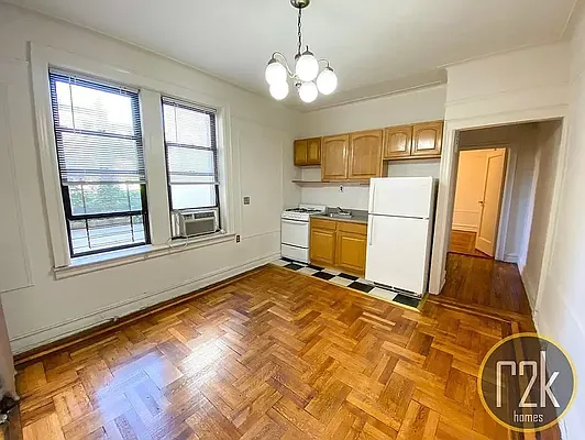 Rented by Realty 2000 Corp | media 15