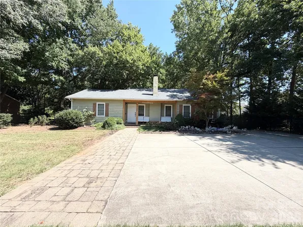 4436 Tilley Morris Rd, Matthews, NC 28105