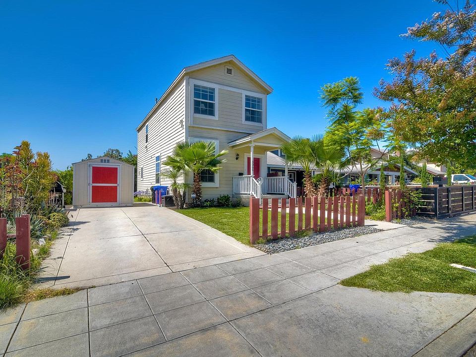 1st image of 3065 E St