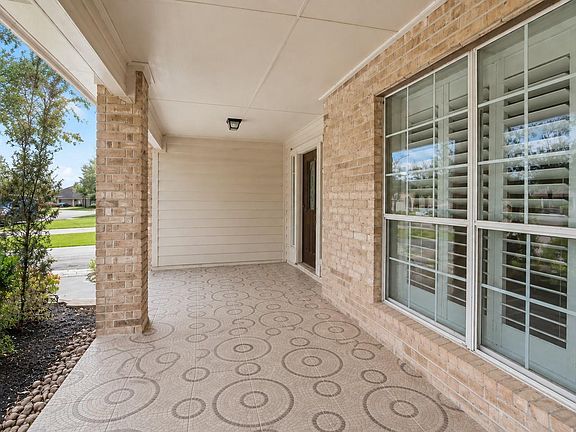 3rd image of 235 Magnolia Way