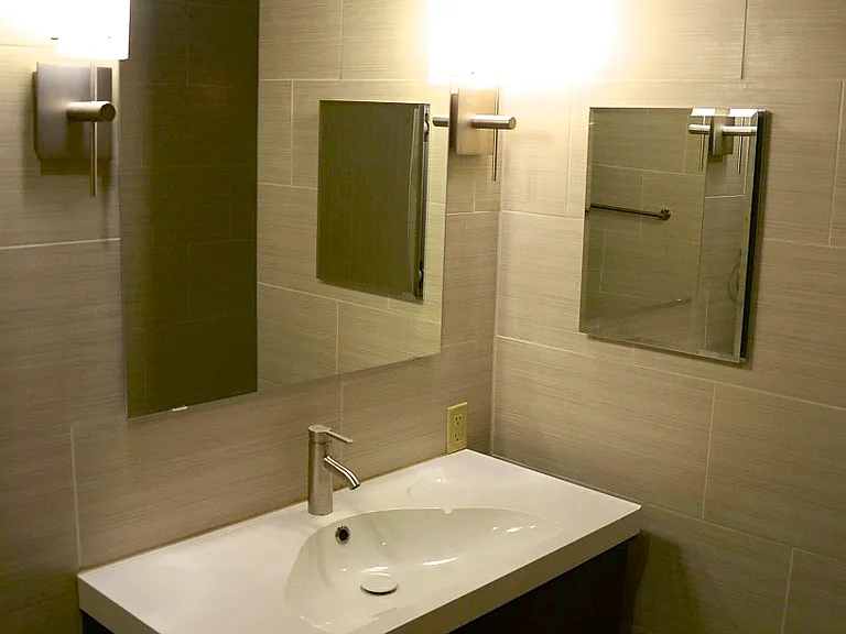 CASE 103 Bath A