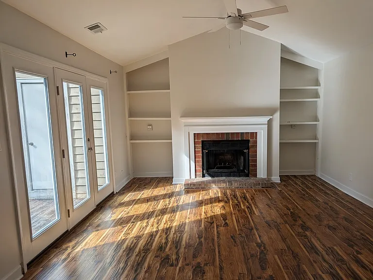 3220 Selwyn Farms Ln #8 — Photo 10