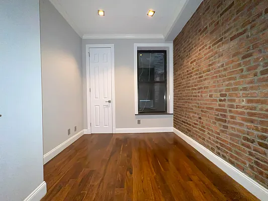 Rented by Compass | media 31