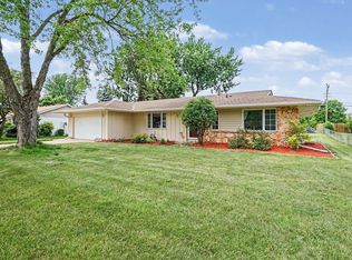981 Oriole Dr, Apple Valley, MN 55124