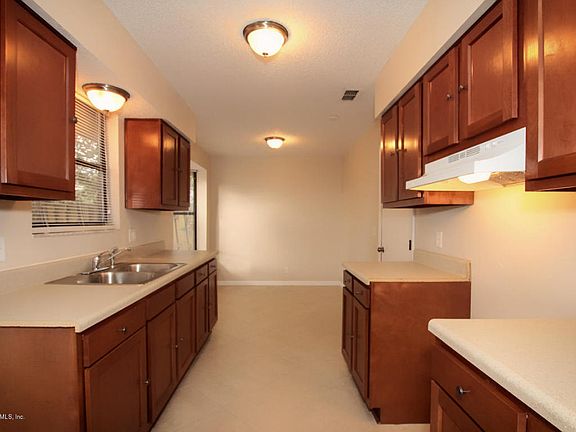 5th image of 7974 Dwyer Dr
