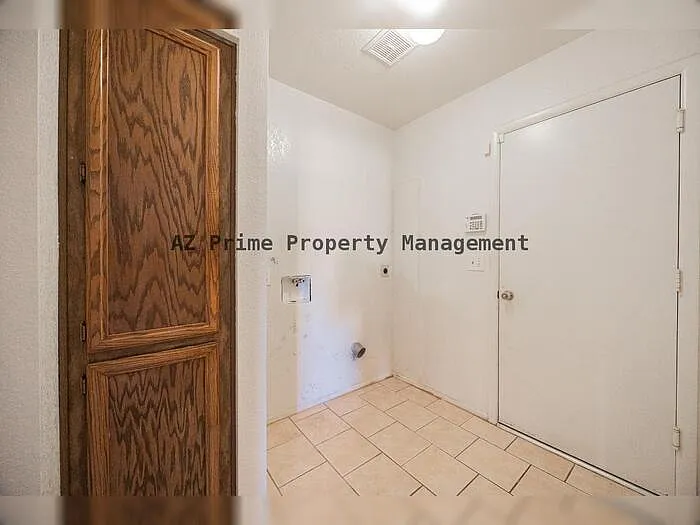 9358 W Sanna St — Photo 18