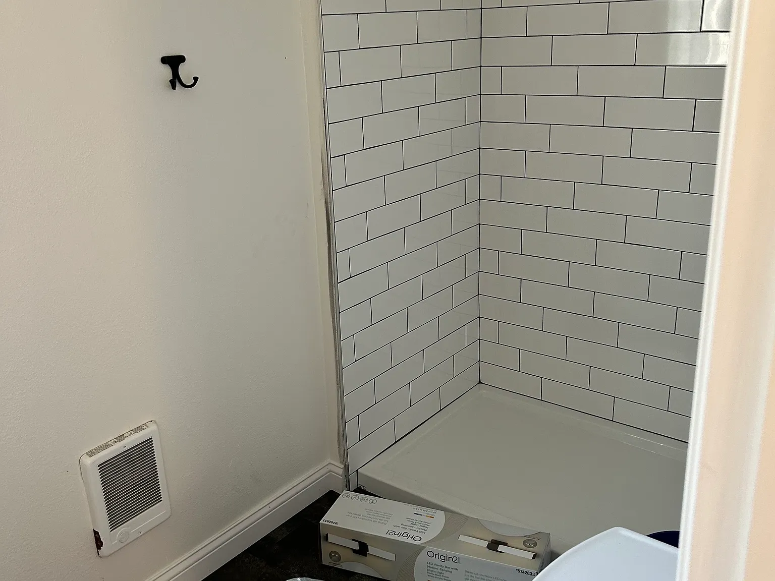 2 bed, 848 sqft, $2,200 — Photo 2