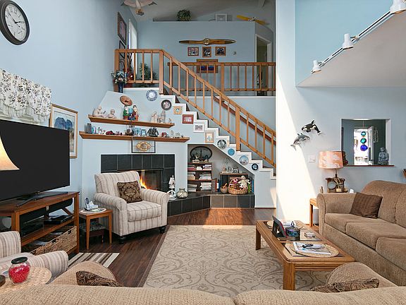 4th image of 1179 New Bedford Ct