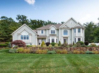 10 Eagles Nest Ln, Boxford, MA 01921