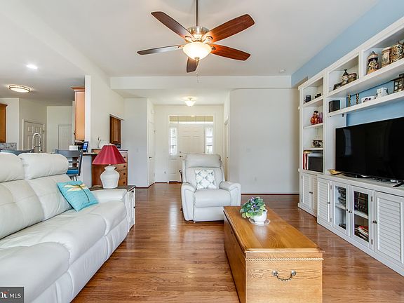 3rd image of 22594 Southern Pines Dr