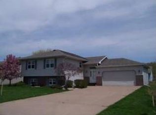 3111 S Meadowlark Ln, Holmen, WI 54636