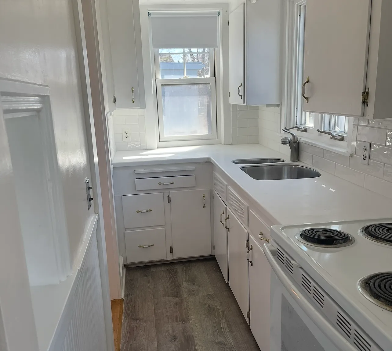 2 bed, 1.5 bath, 1500 sqft, $3,000 — Photo 2