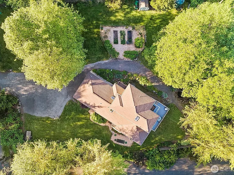 33 N Bay Ln — Photo 3