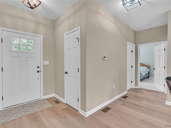 4th image of 6361 W Webster Rd