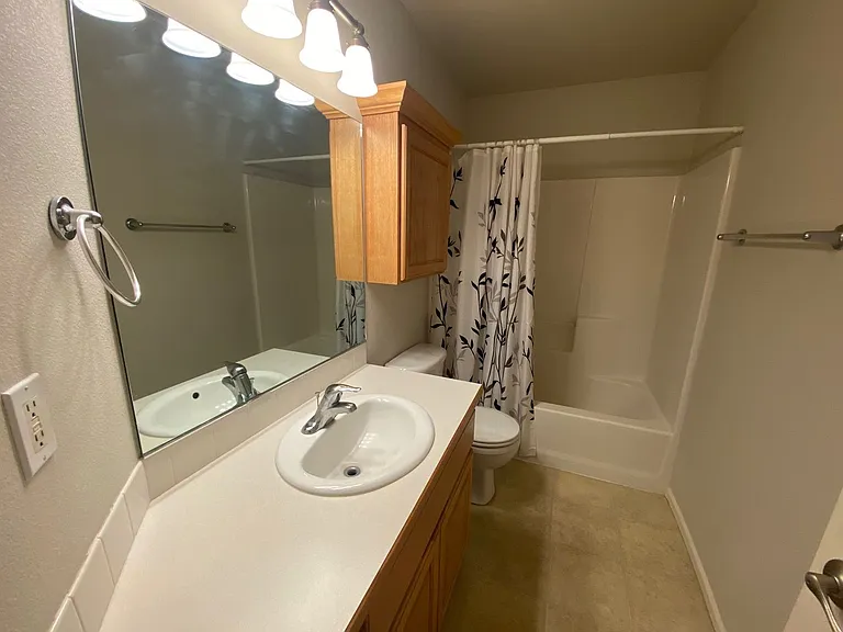2409 SE Chinaberry Ave — Photo 17