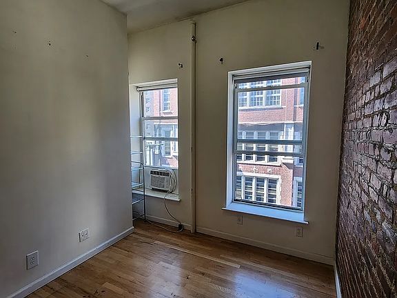4th image of 231 E 24th St #6D