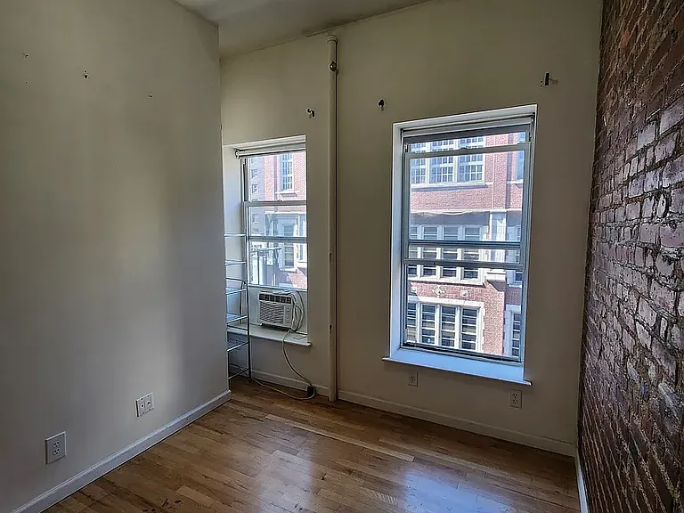 231 E 24th St #6D — Photo 4
