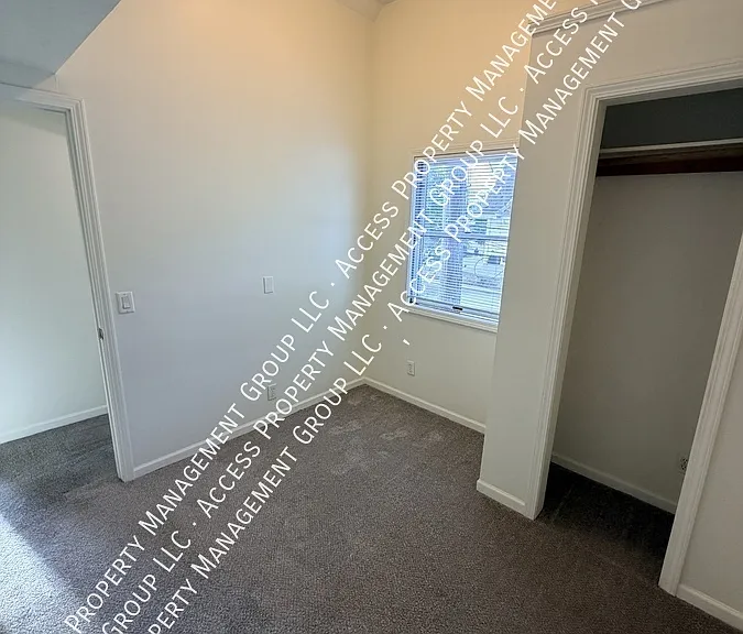 427 Pine Ave NW — Photo 20