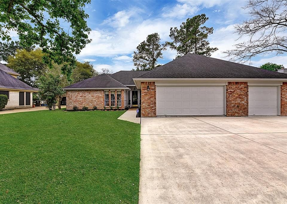 1st image of 18423 Walden Forest Dr