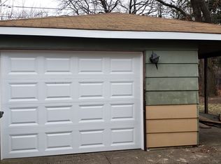 939 E 148th St, Dolton, IL 60419