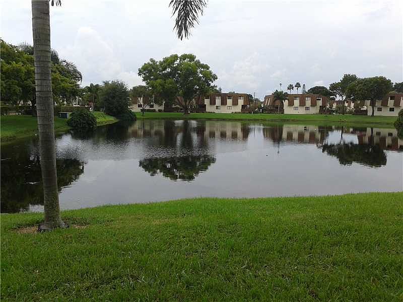 1st image of 252 San Remo Blvd