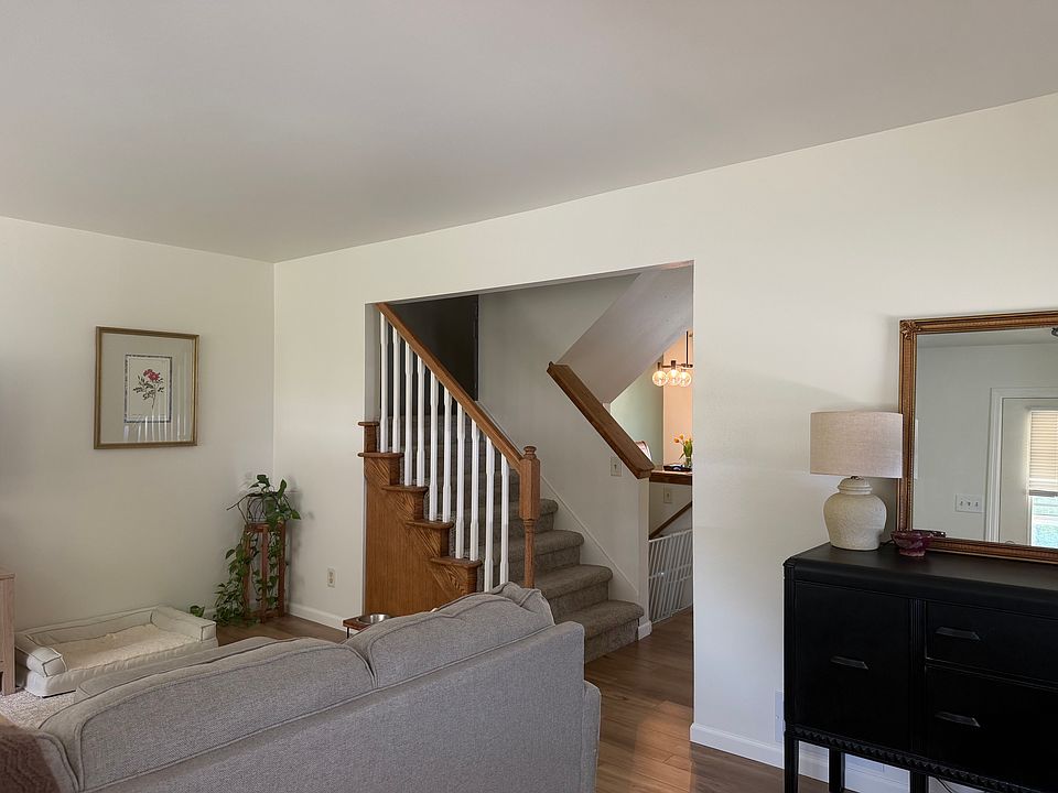 1st image of 18980 Emerald Dr