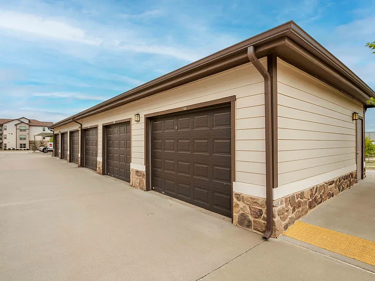 A beautiful apartment community in Bentonville, Arkansas filled with luxury, convenience, & entertainment at your finger tips.