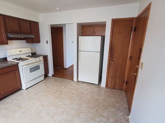 4th image of 1718-1720 Cleveland Ave #1718