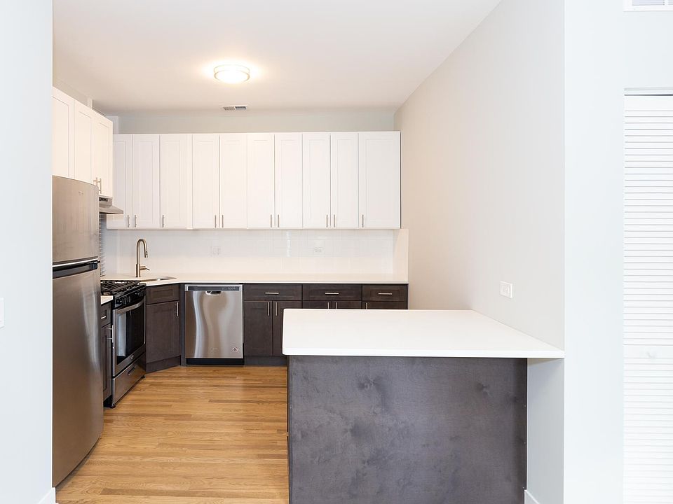 1st image of 2924 W Logan Blvd #2D