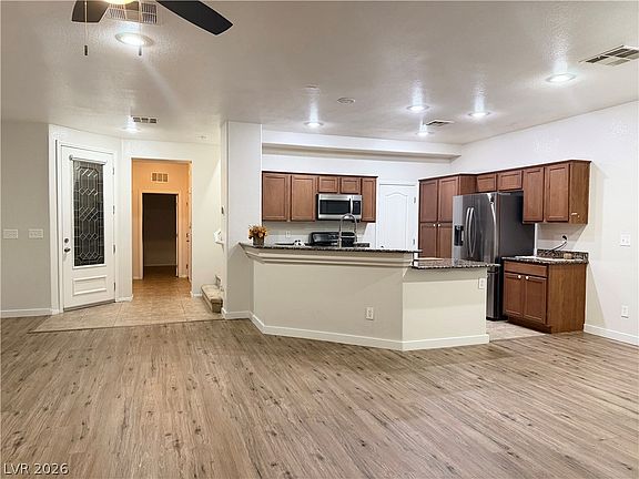 2nd image of 9723 Aleutian St