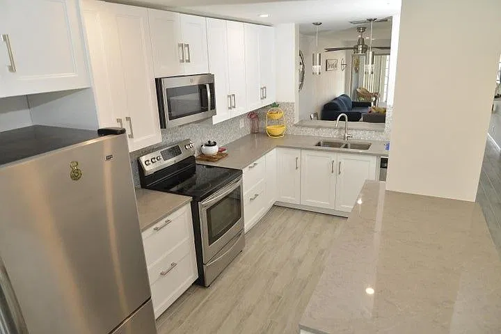 2 bed, 2.0 bath, 1221 sqft, $2,500 — Photo 3