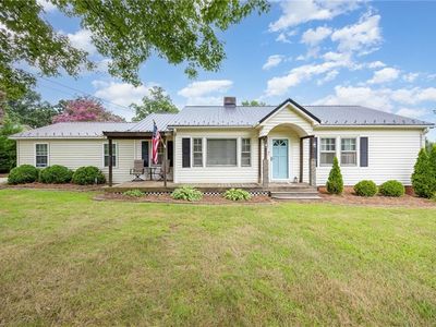 951 Helmstetler Rd, Lexington, NC, 27295