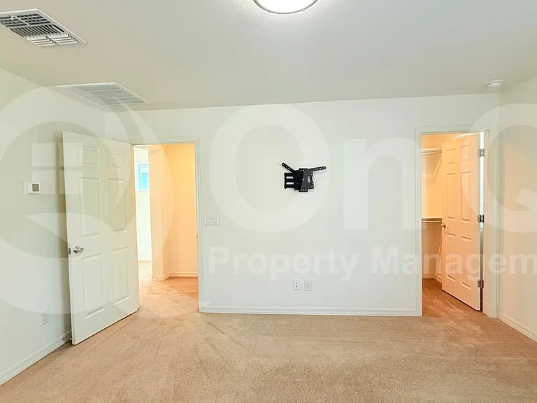 3706 S 57th Ln — Photo 7
