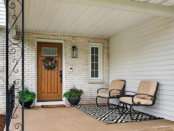 2nd image of 47 City View Dr