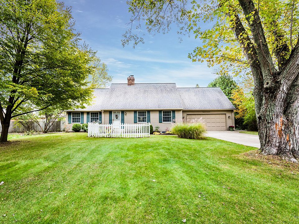 1st image of 4425 Laurel Dr