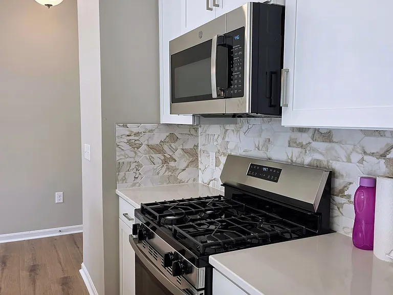 7235 Grandway Dr — Photo 14