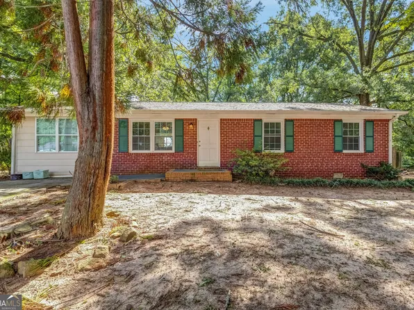 135 Highland Dr, Stockbridge, GA 30281