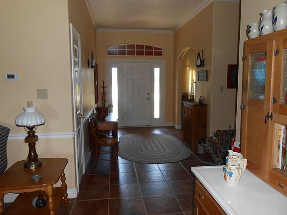 Entry way
