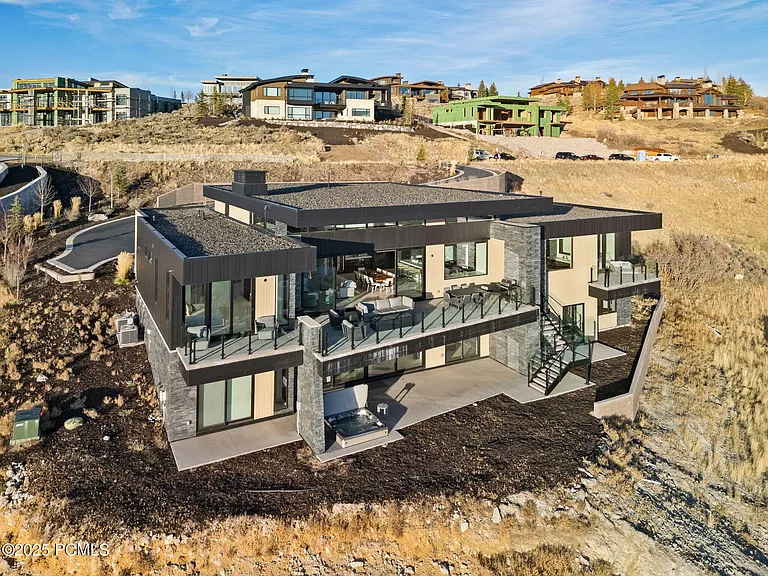 3404 E Wapiti Canyon Rd — Photo 3
