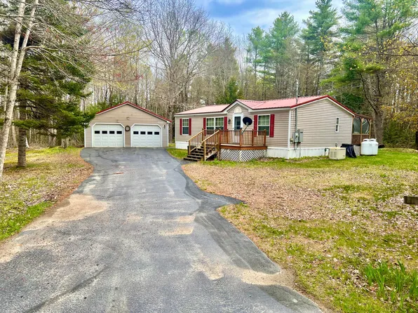 15 Barnett Way, Gardiner, ME 04345