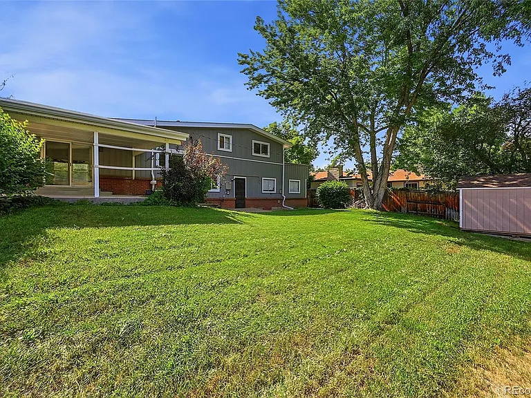 9547 W Kentucky Dr — Photo 32