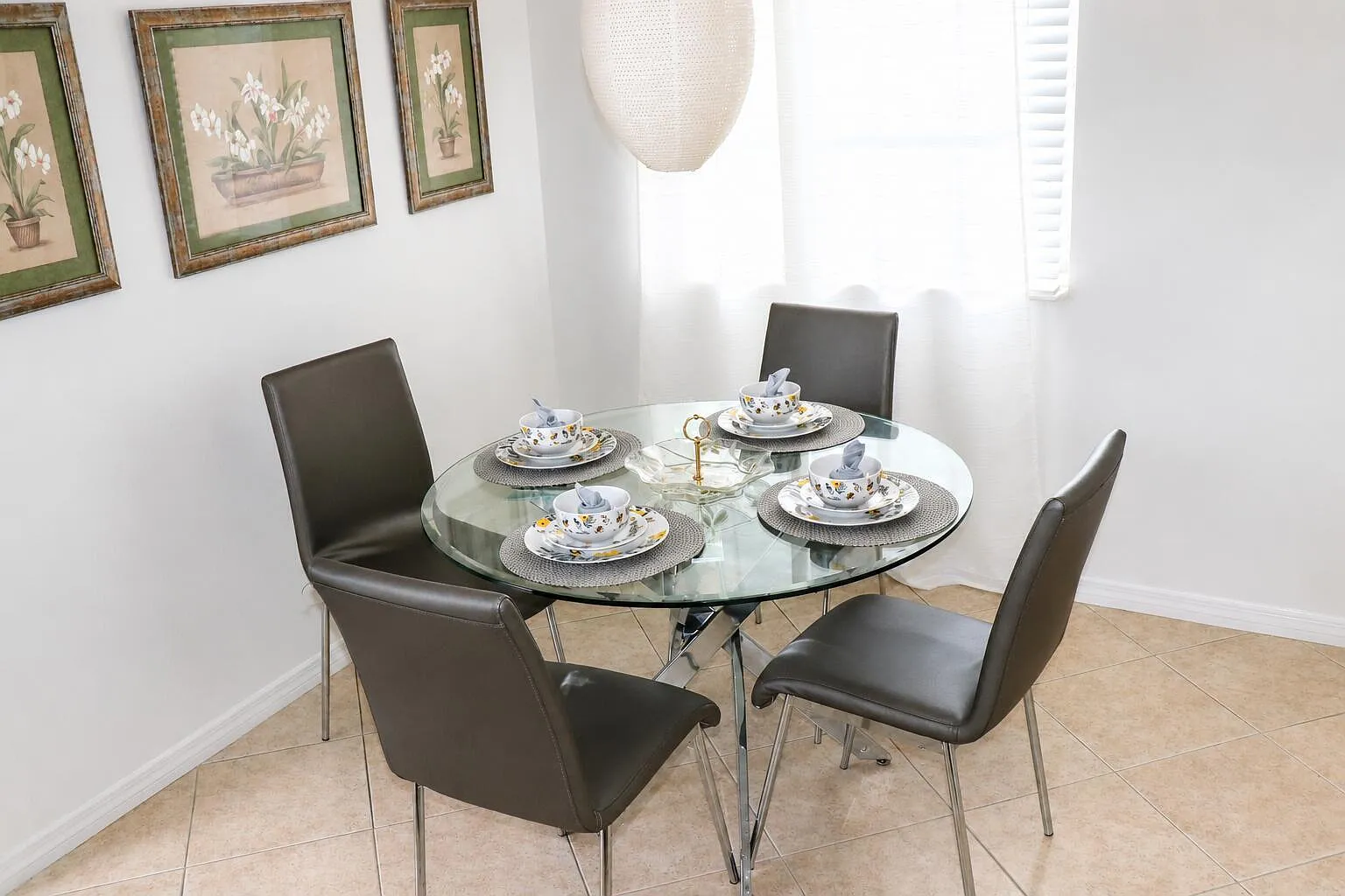 2 bed, 2.0 bath, 880 sqft, $1,700 — Photo 3