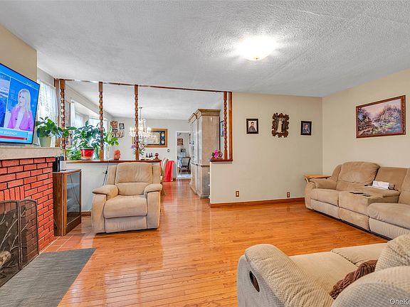 3rd image of 15424 12th Road