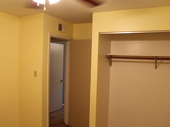 5th image of 904 E Craven Ave