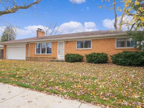 4914 Ash Ave SE, Kentwood, MI 49508