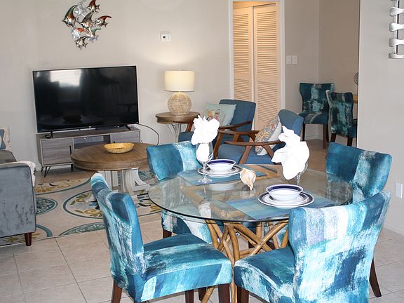 Angelfish Dining area into living room