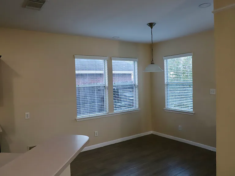 7407 Saxon Hill Ln — Photo 13